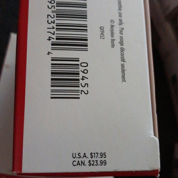 Hallmark keepsake - Picture 2 of 3